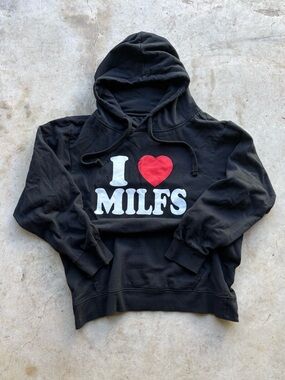 Black Graphic Hoodie - I ♥ MILFS